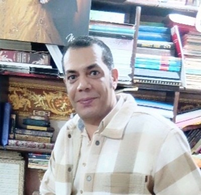 الشاعر/أحمد السيد على عبد العال.ت/01060755799 صاحب ديوان :اشعلى القنديل للحراس